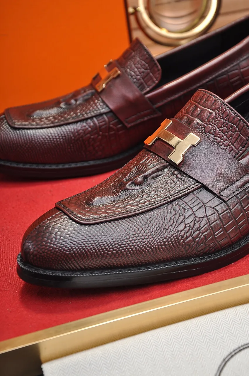 Men's shoes💰460💶[HERMES] (sheepskin lining)🍀Italian top luxury🍀He does not pursue novel styles and gorgeous colors, but attracts the favor of successful men with his flawless, elegant and classic style. Formal leather shoes This very comfortable, simple and stable style allows you to easily match any style! The pattern is absolutely 1:1 refined from the original case, and we strive for excellence in materials, imported cowhide + sheepskin lining💪💪💪extraordinary texture👍! .Black Brown Size: 38-45 (45 customized)